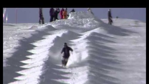 Freestyle mogul skiing