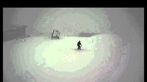 Snowboarding run 2 in tignes