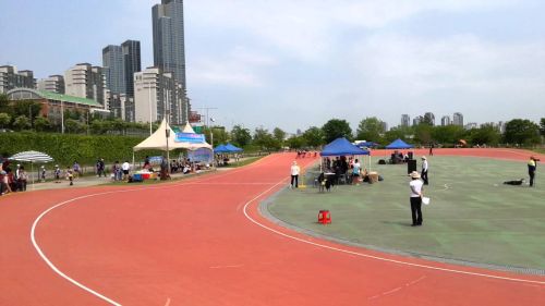 Inline speed skating game - senior men 2000m final - seoul inline skating union