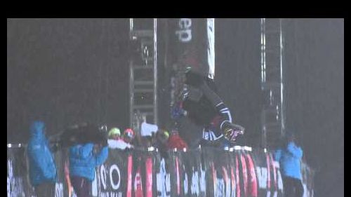Winter x games europe 2011 - greg bretz qualifies first in snowboard men's superpipe