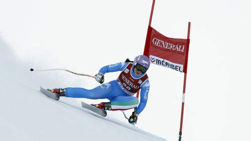 Piccolo problema a un ginocchio per Elena Curtoni, ma non è nulla di grave