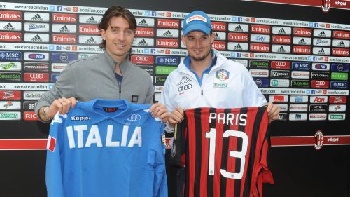 VIDEO - Dominik Paris a Milanello parla con Kaka. E su Sochi: 'Piste bellissime!'