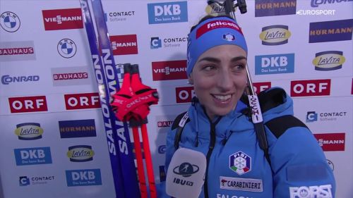 Lisa vittozzi dopo la vittoria a hochfilzen: 
