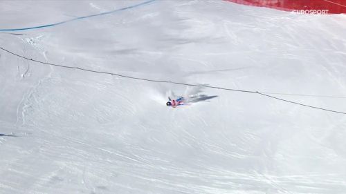 Gauche centrifugata da una caduta a st. moritz, ma miracolosamente illesa