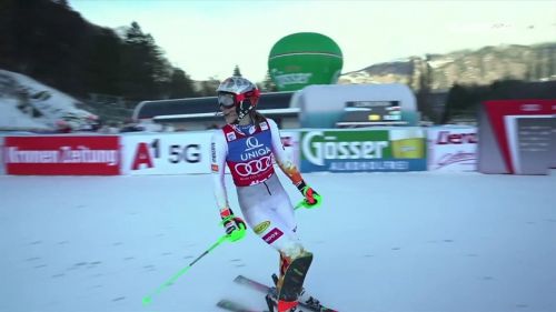 Petra vlhova in testa alla prima manche dello slalom di lienz - sci alpino, coppa del mondo 2021/2022
