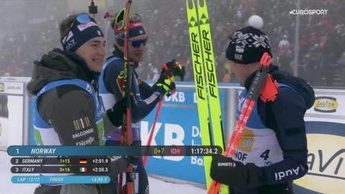 Sorpasso di giacomel e podio in rimonta: rivivi il 3° posto dell'italia nella staffetta maschile