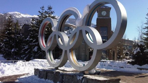 Olimpiadi: 5 curiosità sulla competizione olimpica tradizionale e invernale