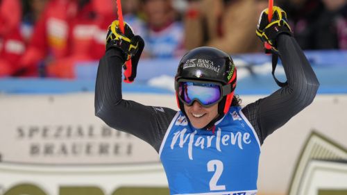 Shiffrin è imprendibile sulla 'Erta': 1^ manche dominante, ma Bassino e Brignone ci sono