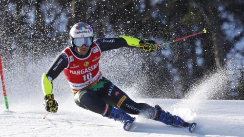 La rabbia di Kristoffersen per ribaltare Odermatt, ma la coppa è svizzera. Gran 6° posto per Della Vite
