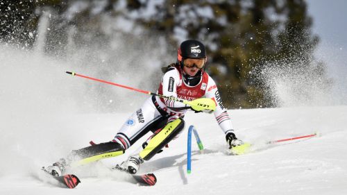 Ancora Shiffrin a Spindleruv Mlyn: 1^ manche con margine, solo Duerr e Vlhova reggono il passo