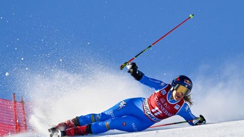 E' il giorno della 3Tre, Vinatzer carica il pubblico: 'Voglio sentirvi'. Condizioni ok sul Canalone Miramonti