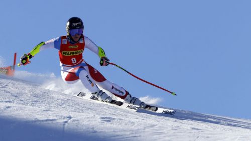 La striscia vincente di Goggia si ferma nelle reti: caduta senza danni, vince Lara Gut-Behrami