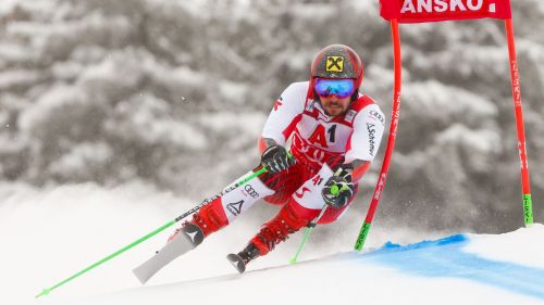 Marcel Hirscher avvistato al Moelltaler: 40 paia di sci per un test, lancerà un nuovo marchio?