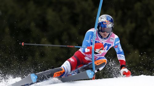Slalom Chamonix: Noel trionfa ancora, AJ Ginnis è storia per la Grecia, Vinatzer in top ten... cadendo