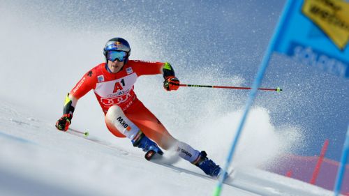 Odermatt fa già spavento sul Rettenbach: solo Braathen tiene il passo, out De Aliprandini