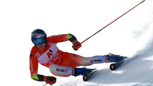 James Crawford spinge già forte: miglior tempo in prova, Casse a soli 4 centesimi e Paris... tranquillo