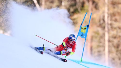 Bis d'oro del re, il gigante è sempre Marco Odermatt! Ecco la top ten per Della Vite