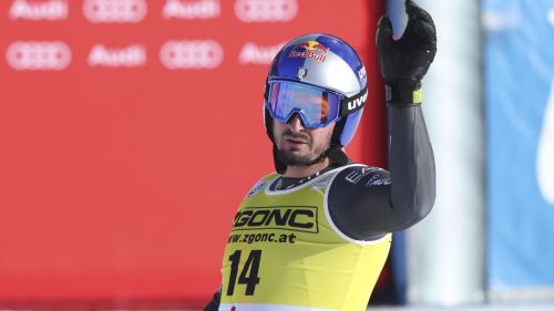 A Sella Nevea la Coppa Europa di sci 'indossa' la maglia Rosa del Giro d'Italia 2023