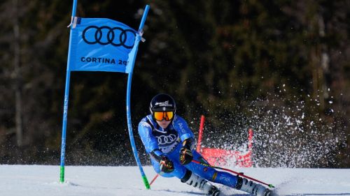 La FISI conferma la rottura del crociato per Laura Pirovano: gli splendidi messaggi delle compagne di squadra