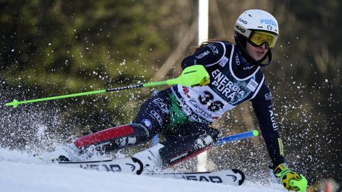 Vlhova batte Shiffrin nella notte di Flachau: ecco il primo trionfo stagionale della slovacca