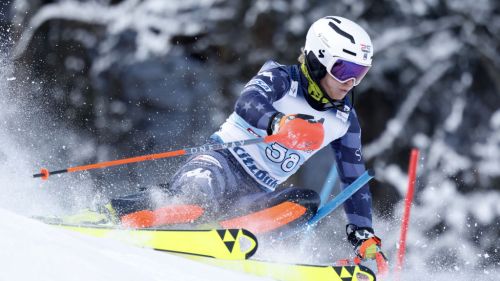 Goggia, è una delusione tremenda: è la discesa mondiale delle sorprese, trionf