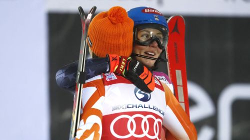 Vlhova: 'Un buon podio per iniziare'. La gioia delle svedesi