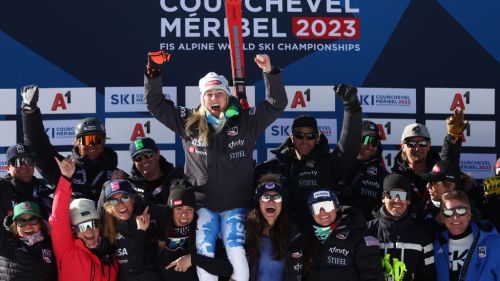 Paralleli mondiali: Holdener continua la collezione d'oro, Schmid scrive la storia per la Germania