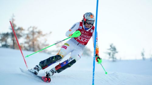 Prima manche dello slalom bis di Levi: comanda ancora Vlhova su Shiffrin, ma sono tutte vicine