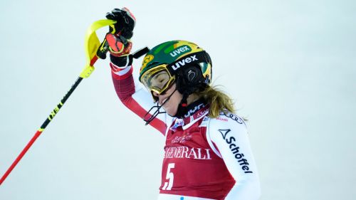 Matteo Joris porta i suoi ragazzi a Gressoney-Saint-Jean: per gli svizzeri allenamento sul 'Weissmatten'