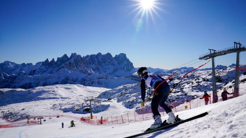 Shiffrin è magica a Courchevel: 1^ manche dominata, Brignone c'è mentre Bassino è out