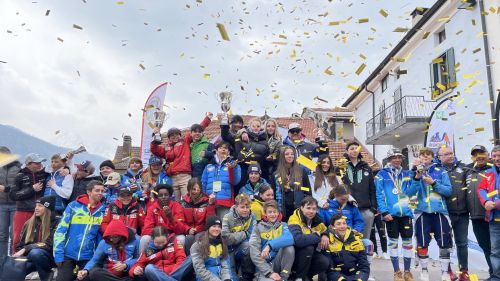 Emilia Mondinelli domina lo slalom tricolore: la 2004, fuori