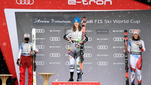 La FISI conferma la rottura del crociato per Laura Pirovano: gli splendidi messaggi delle compagne di squadra