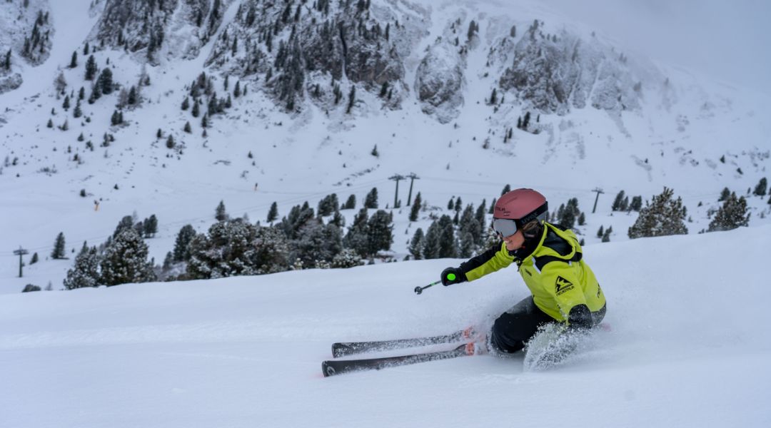 Valeria Poncet al test di Blizzard Phoenix R14 Pro (2025)