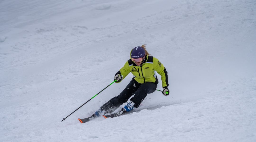 Giulia Antonucci al test di Blizzard Phoenix R14 Pro (2025)