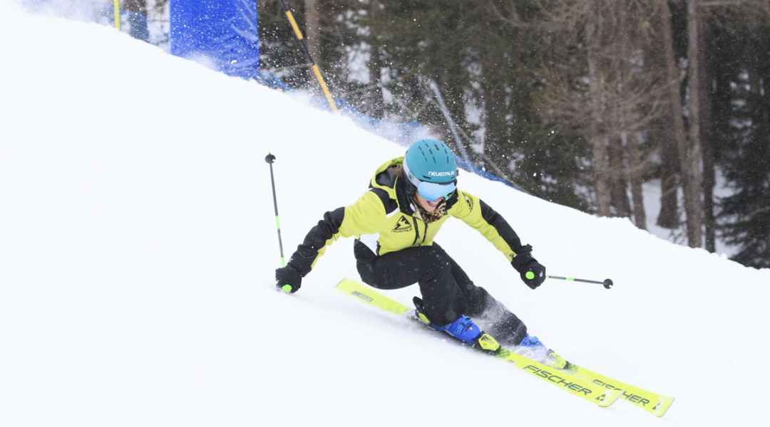 Laura Jardi al test di Fischer RC4 Worldcup RC Pro M-plate (2025)