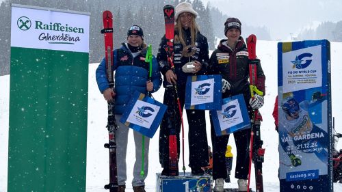 Sono tricolori i super-g di chiusura del