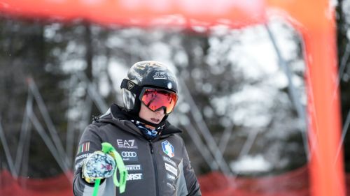 Lara, è fuga verso la gloria: 'Non ci penso, mi sto solo divertendo'. Brignone: 'Su una pista così è difficile per me'