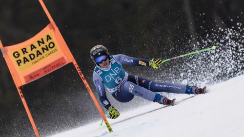 Lara, è fuga verso la gloria: 'Non ci penso, mi sto solo divertendo'. Brignone: 'Su una pista così è difficile per me'