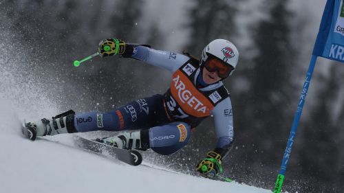 Elisa Platino deraglia nella 2^ manche, è della giovanissima Stefanie Grob il primo gigante di Sestriere
