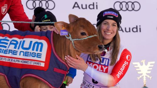 La nebbia rovina tutto a Garmisch: unica prova cancellata e niente discesa per gli uomini sulla 'Kandahar'