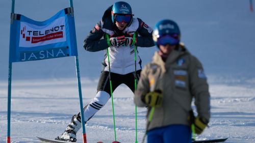 La Coppa Europa maschile si apre nel segno di Fabian Gratz, suo il gigante di Zinal. Azzurri lontani