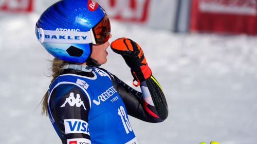 Condizioni pessime a Kranjska Gora, Brignone si salva col n° 1 ed è incollata a Vlhova dopo la manche d'apertura