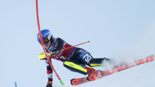 Vlhova è una macchina perfetta, bis e record a Levi: Peterlini nelle 15 salva il bilancio azzurro