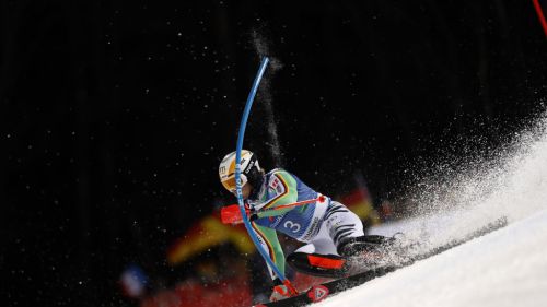 Meraviglia Haugan, ecco la prima perla della carriera sulla Planai! Vinatzer inforca sul più bello