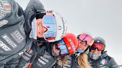 Marco Odermatt firma le nuove edizioni del casco POC da gara