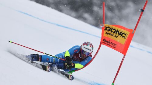 Clamorosa sorpresa nel gigante mondiale, Raphael Haaser fa impazzire Saalbach! De Aliprandini si spegne