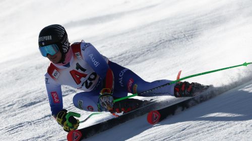 Hirscher festeggia assieme ad Anna Veith-Fenninger vincitrice tra le donne