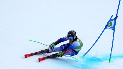 Il mondo è ancora di Odermatt: quarta sfera di cristallo in bacheca e pure la vitt