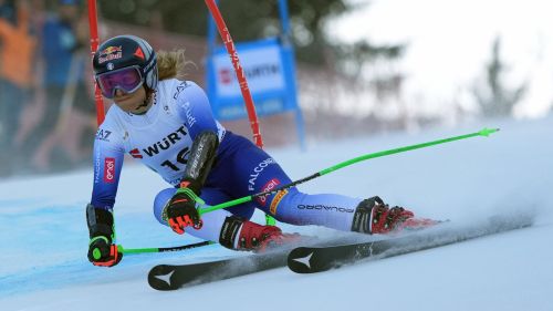 Holdener e Ljutic appaiate al comando, le grandi sono vicine (con Duerr out): i verdetti della 1^ manche di K. Gora