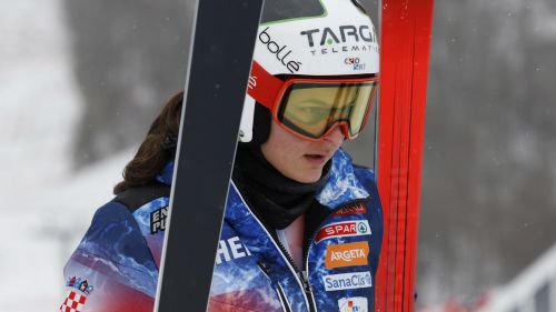 Liensberger vola a Flachau, clamoroso errore di Ljutic: la